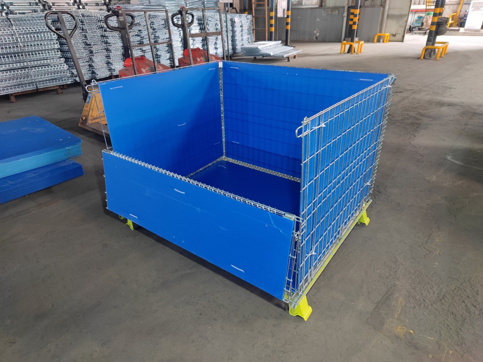 Lined wire container — top view showing inner lining and open interior